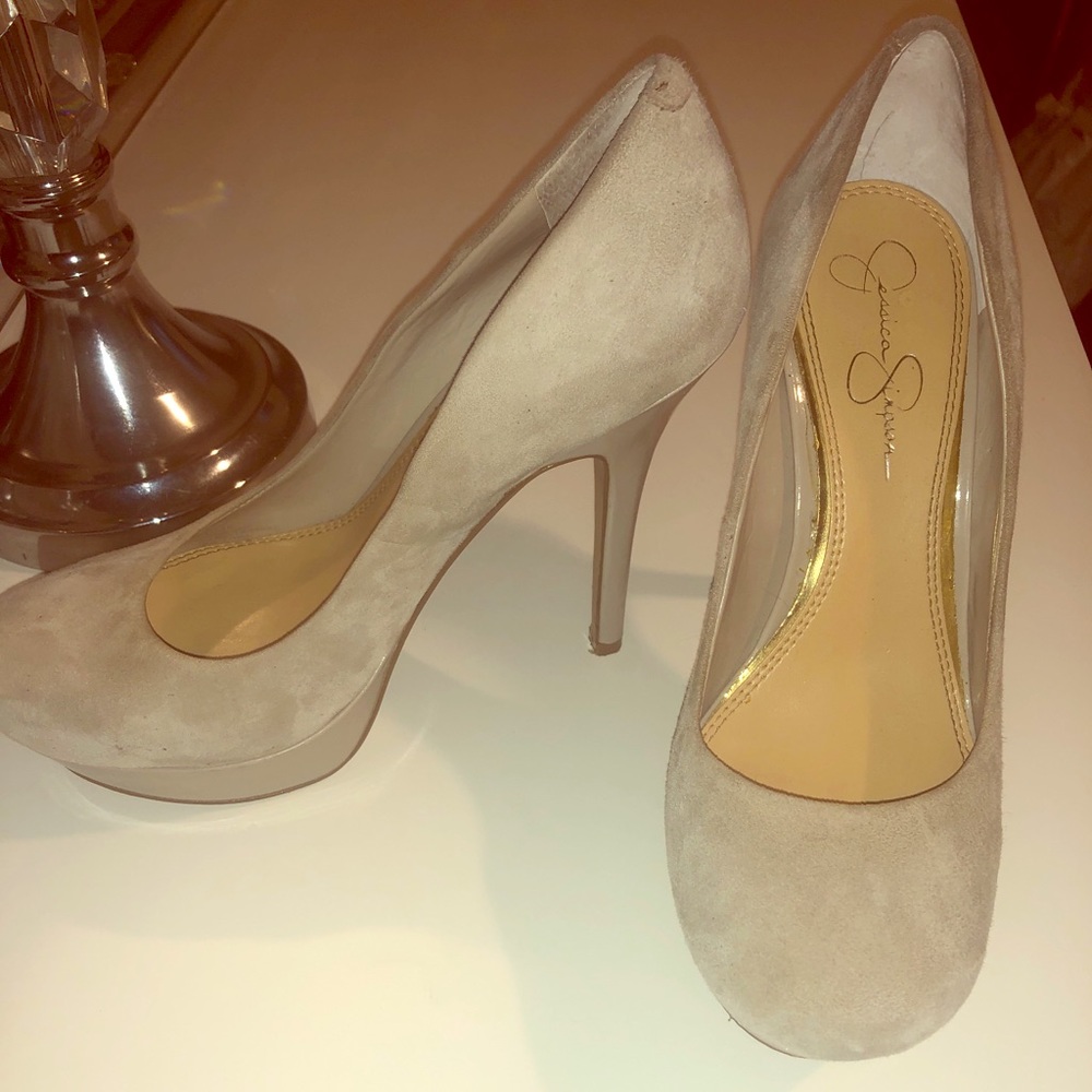 Platform Pumps Jessica Simpson in taupe
